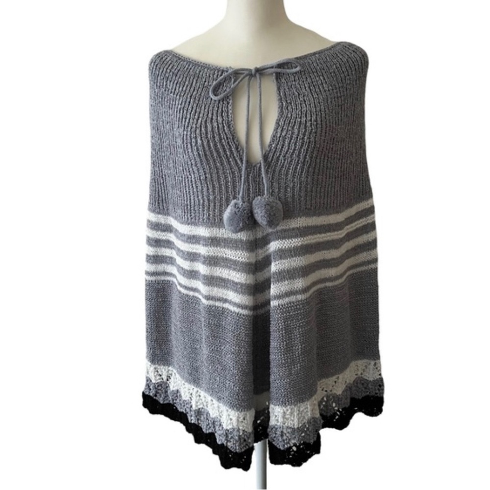 VERTIGO PARIS pompom PONCHO